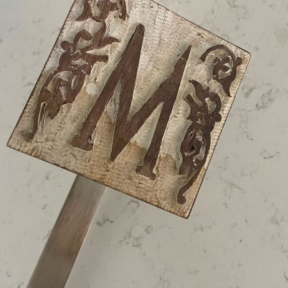 Farmhouse door wreath hanger monogram M - Picture 1 of 4